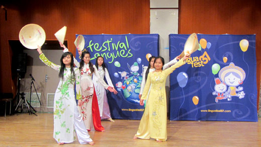 ພາສາ ແລະ ວັດທະນະທຳຫວຽດນາມ ໃນງານມະໂຫລານ Tours